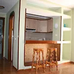 Apartament Acacias *
