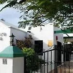 Apartament Acacias *