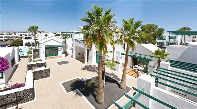 Acacias * Puerto del Carmen (Lanzarote)