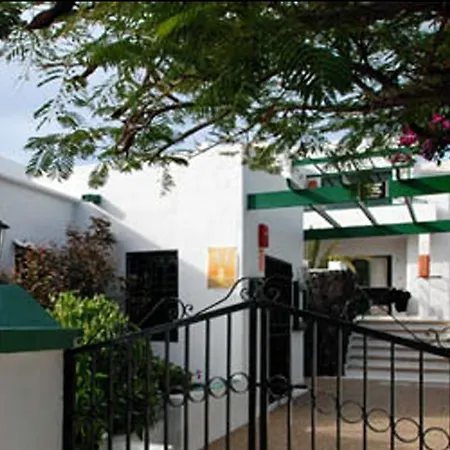 Acacias * Puerto del Carmen (Lanzarote)