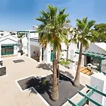 Acacias * بويرتو ذيل كارمين